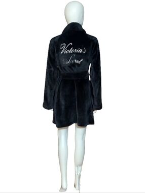 Victoria's Secret Short Plush Embroidered Logo Robe